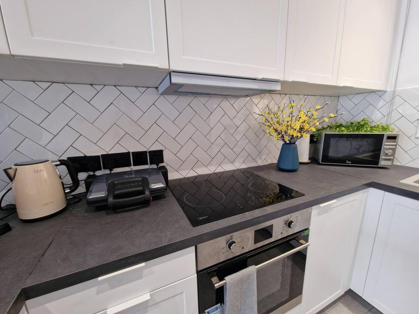 Makenzy Hidden Gem Apartment *